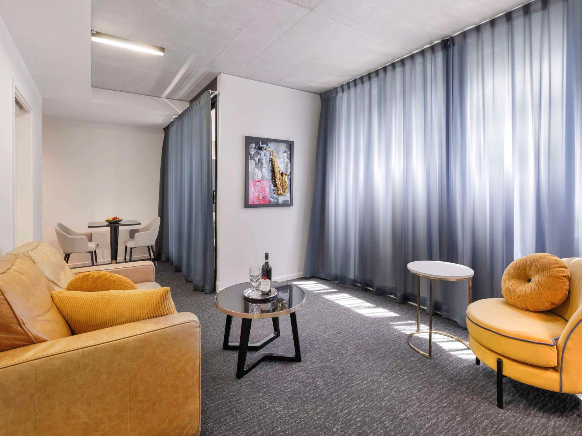 Mercure Melbourne St Kilda Road Экстерьер фото